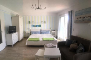 Studio 8 im 1 OG Haus Stranddistel, schones Studio fur 2 Personen in Zingst, Hund erlaubt